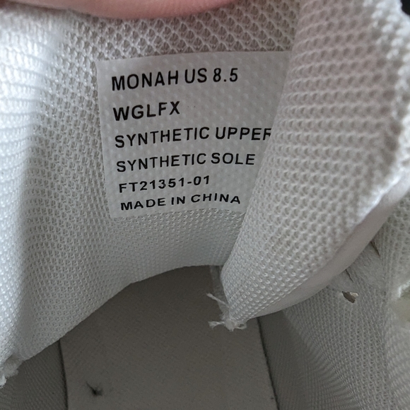 NWOT Bebe Monah shoes. Size 8.5 - Picture 5 of 12